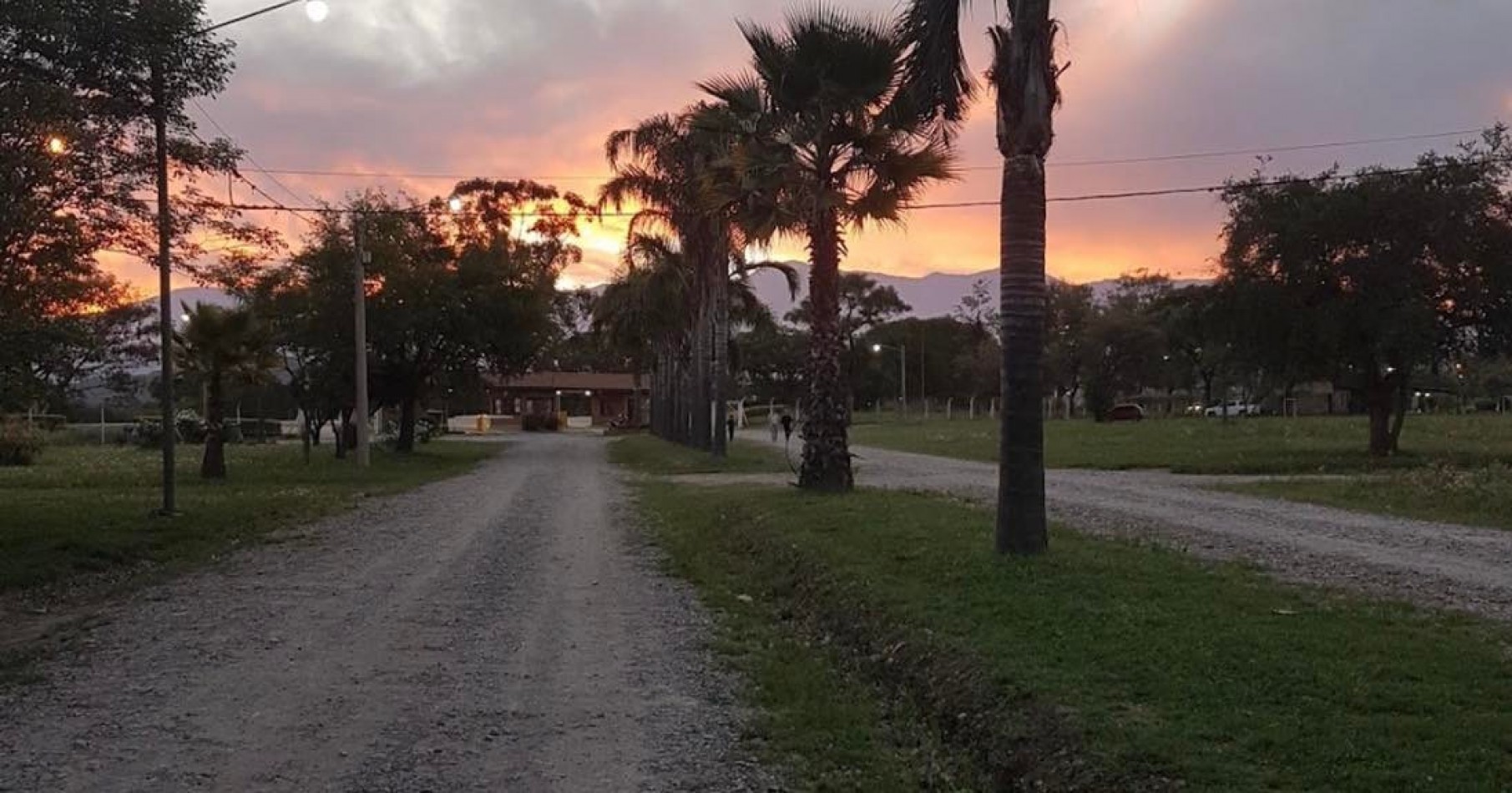 VENDO TERRENO EN EL COUNTRY LAS DELICIAS