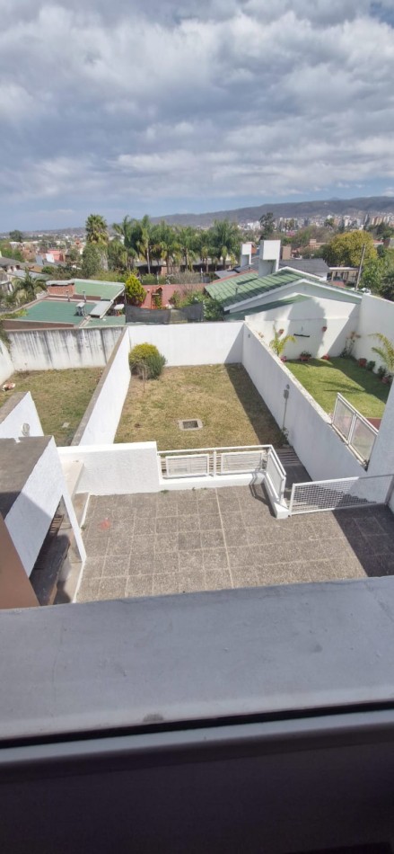 VENDO DUPLEX EN B° BAJO LA VIÑA