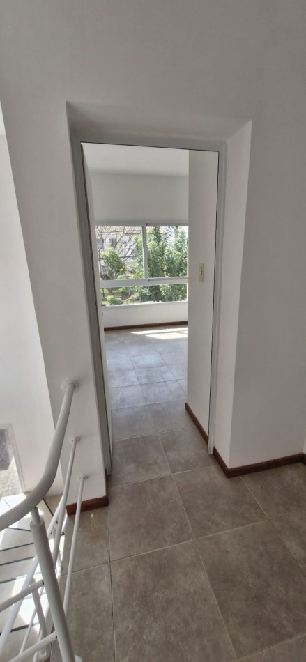 VENDO DUPLEX EN B° BAJO LA VIÑA