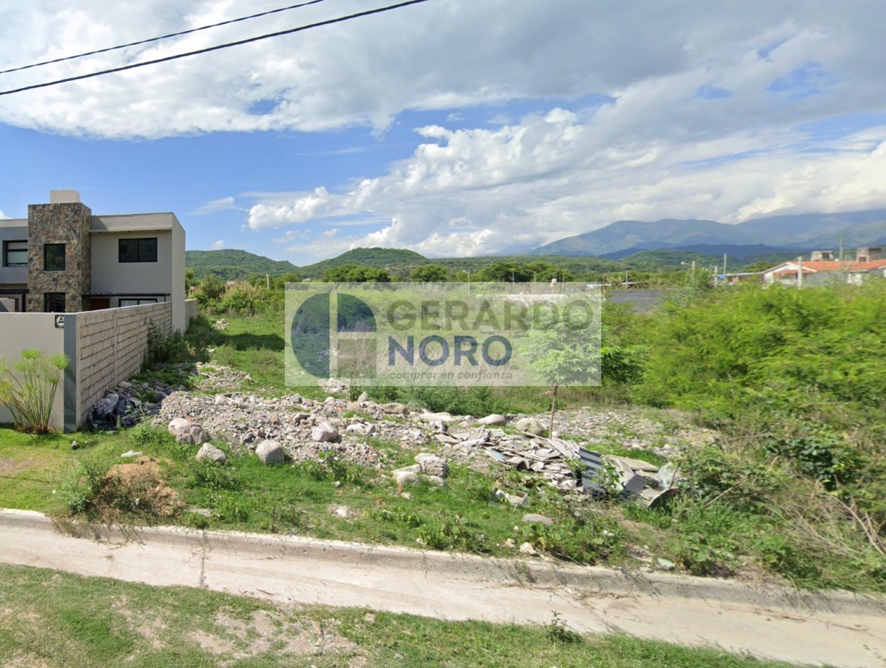 TERRENO EV VENTA EN B°LOS PERALES