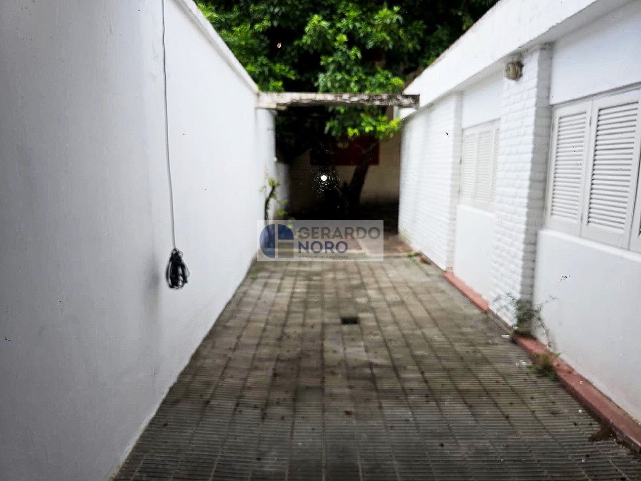 ALQUILO y/o VENDO CASA GRANDE EN EL CENTRO
