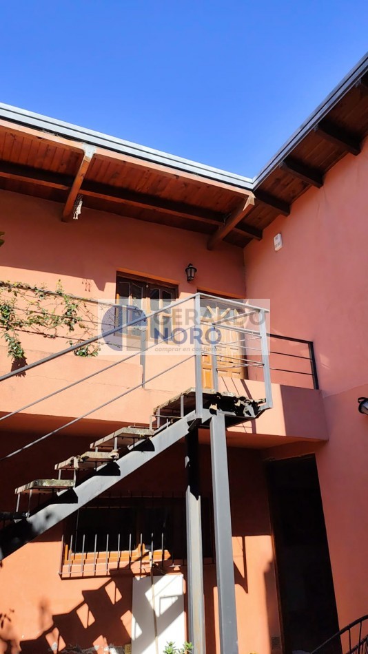 VENDO CASA EN B° BAJO LA VIÑA. #AptaCredito  