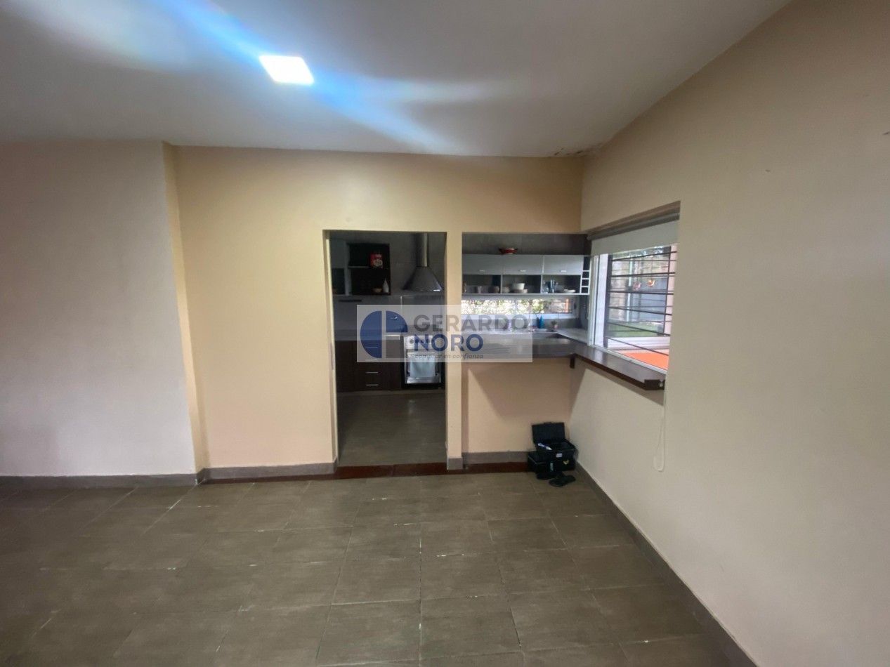 CASA EN VENTA EN B° TRES QUEBRADAS, VILLA JARDIN DE REYES