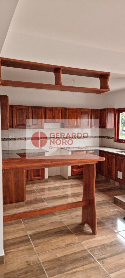 VENDO DUPLEX EN B° LOS PERALES