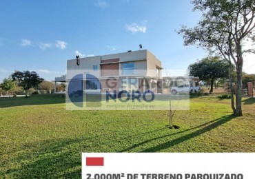 EXCLUSIVA CASA EN VENTA EN COUNTRY LAS DELICIAS 
